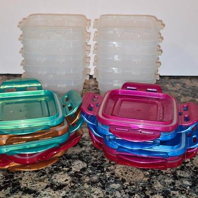 Large Locking Lid Food Storage Container Lot – 20+ Pieces
