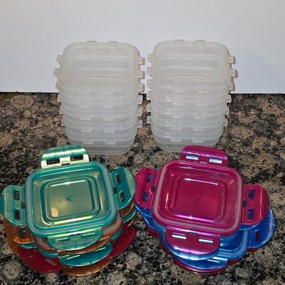 Large Locking Lid Food Storage Container Lot – 20+ Pieces