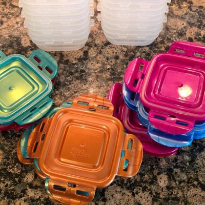 Large Locking Lid Food Storage Container Lot – 20+ Pieces