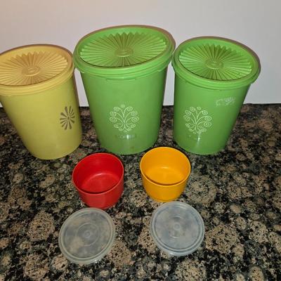 Vintage Tupperware Canisters & Mini Containers – Retro Kitchen