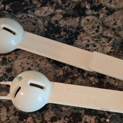 Vintage Tupperware Kitchen Utility Lot – Containers, Funnel, Tools & More