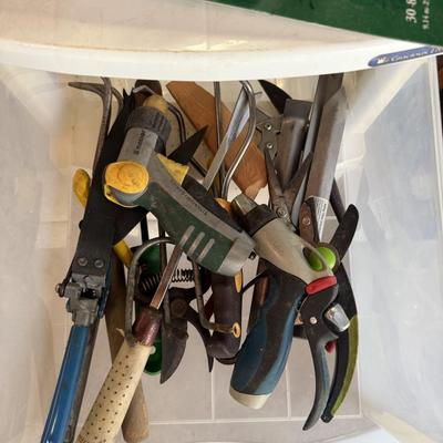 Garden tools and hose attachments