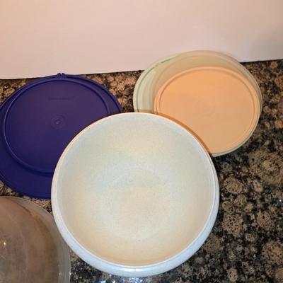 Vintage Tupperware & Plastic Mixing Bowl Lot