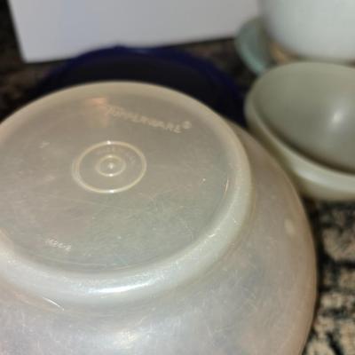 Vintage Tupperware & Plastic Mixing Bowl Lot