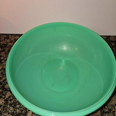 Vintage Tupperware & Plastic Mixing Bowl Lot