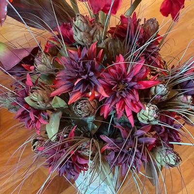 Lot of three colorful silk flower arrangements