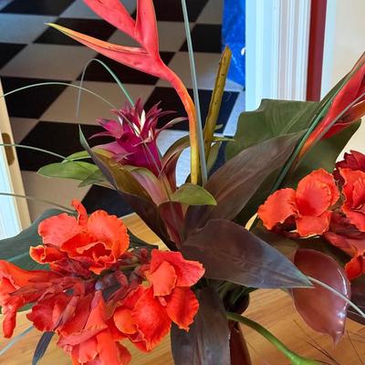 Lot of three colorful silk flower arrangements