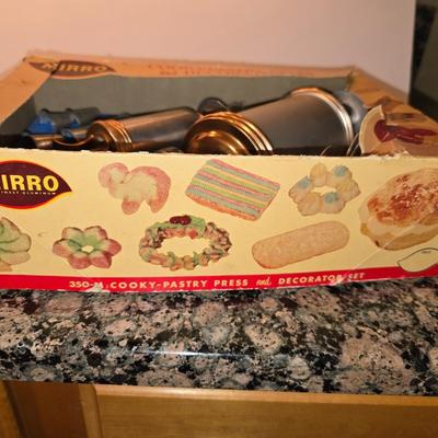 Vintage Holiday Baking Lot – Cookie Press, Cutters, New spatulas, Cookbook & More (40+ pcs)
