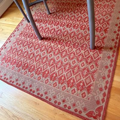 Pretty red diamond rug