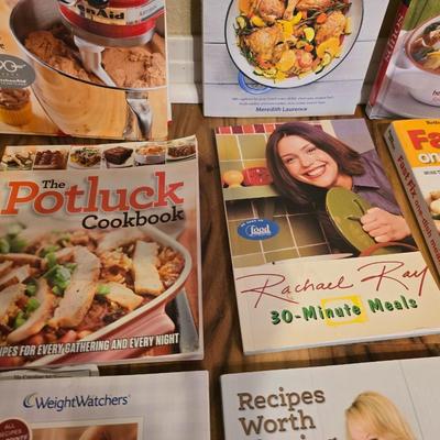 Large Lot of 30+ Cookbooks – Crockpot, Healthy, Vintage & More!