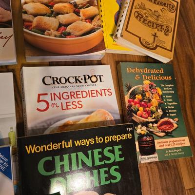 Large Lot of 30+ Cookbooks – Crockpot, Healthy, Vintage & More!