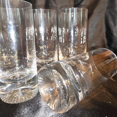 Set of 8 Vintage-Inspired Clear Glass Tumblers – Starburst Base