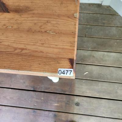 Solid Wood Table Ideal for Eating Crabs Outdoor projects
