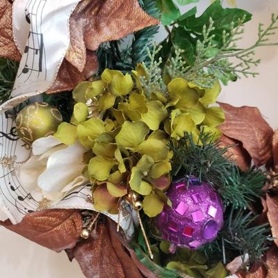 Christmas Wreaths and More (G-KD)