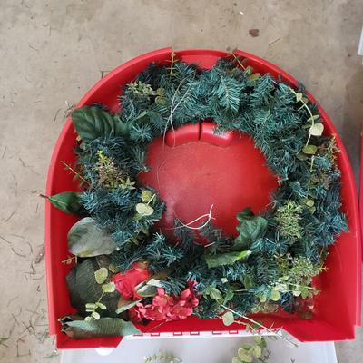 Christmas Wreaths and More (G-KD)