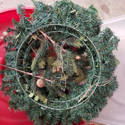 Christmas Wreaths and More (G-KD)