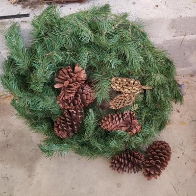 Christmas Wreaths and More (G-KD)