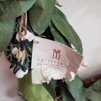 Christmas Wreaths and More (G-KD)