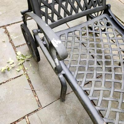Hanamint Cast Metal Lounger