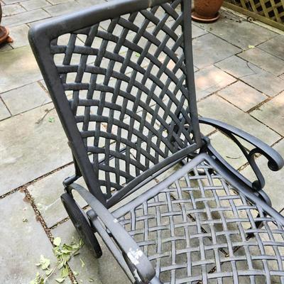 Hanamint Cast Metal Lounger