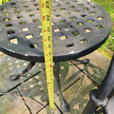 Hanamint Cast Metal Glider and Table