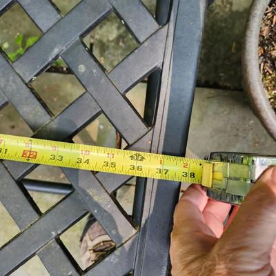 Hanamint Cast Metal Glider and Table