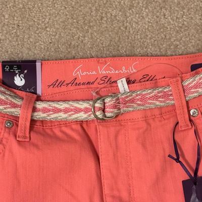 Gloria Vanderbilt, Ralph Lauren, and More Women’s Capris - Sizes 12-14 (PC-DZ)