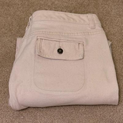 Gloria Vanderbilt, Ralph Lauren, and More Women’s Capris - Sizes 12-14 (PC-DZ)