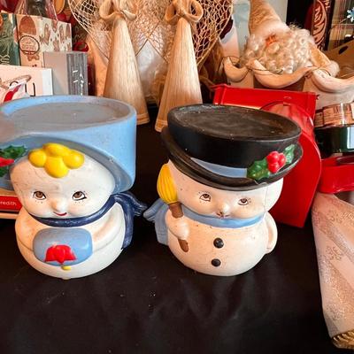 Holiday Decor Galore - Tree Skirts, Art, Candles & Much More (GB-RG)