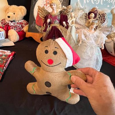 Holiday Decor Galore - Tree Skirts, Art, Candles & Much More (GB-RG)