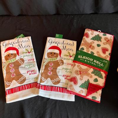 Holiday Decor Galore - Tree Skirts, Art, Candles & Much More (GB-RG)