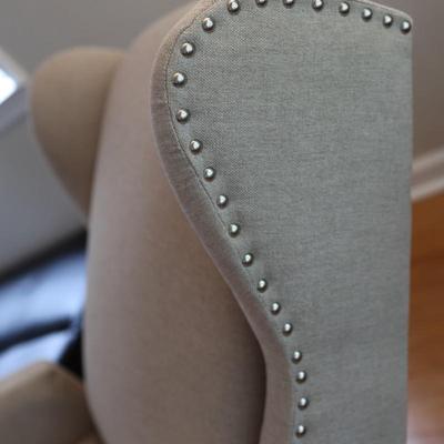 Wingback Fabric Recliner