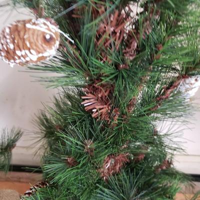 Small Decorative Fiber Optic & More Christmas Trees and Garland (G-KD)