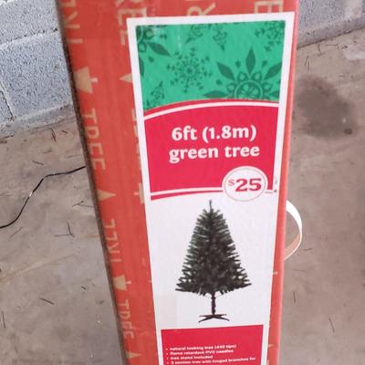 Small Decorative Fiber Optic & More Christmas Trees and Garland (G-KD)