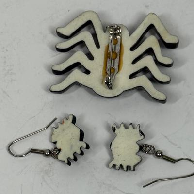 Spider Earring and Brooch Set - Spider Jewelry - Halloween Jewelry - Spider Pierced Ear Earrings - Spider Brooch