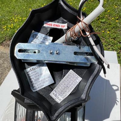 5 NIB New Maxxima Outdoor Lights