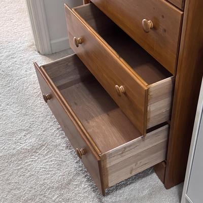 Two Dressers with Round Knobs (K-DZ)