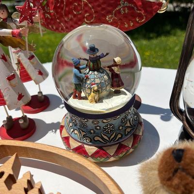 Mixed Decorative Christmas Lot - 2 Lighted Snow Swirl Lanterns, Snow Globe,