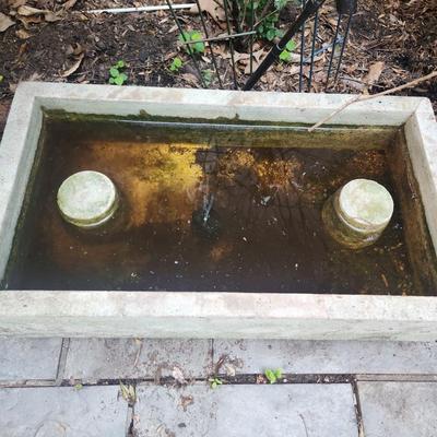 Very Heavy Garden Water Pond Trough with Working Pump