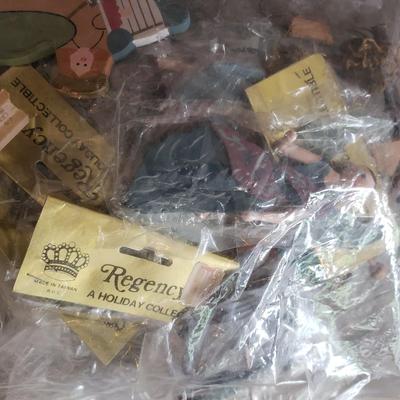 Christmas Ornaments, Nesting Boxes, Wrapping Paper and More (G-KD)