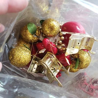 Christmas Ornaments, Nesting Boxes, Wrapping Paper and More (G-KD)