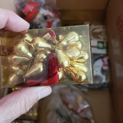 Christmas Ornaments, Nesting Boxes, Wrapping Paper and More (G-KD)
