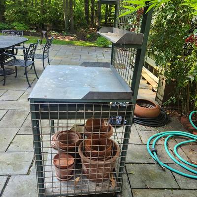 Garden Yard Work Station on Casters includes Pots