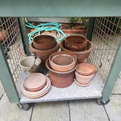 Garden Yard Work Station on Casters includes Pots