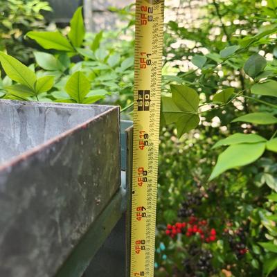Garden Yard Work Station on Casters includes Pots