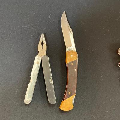 Six Pocket Knives Plus Multitool (LR-SS)