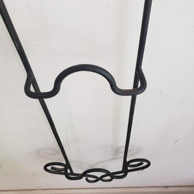 Metal Racks and Wicker Storage (G-KD)