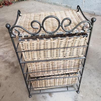 Metal Racks and Wicker Storage (G-KD)
