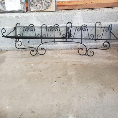 Metal Racks and Wicker Storage (G-KD)