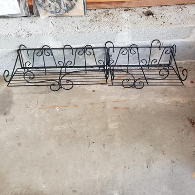 Metal Racks and Wicker Storage (G-KD)